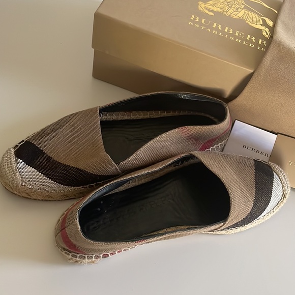 Burberry Espadrilles - Picture 2 of 4